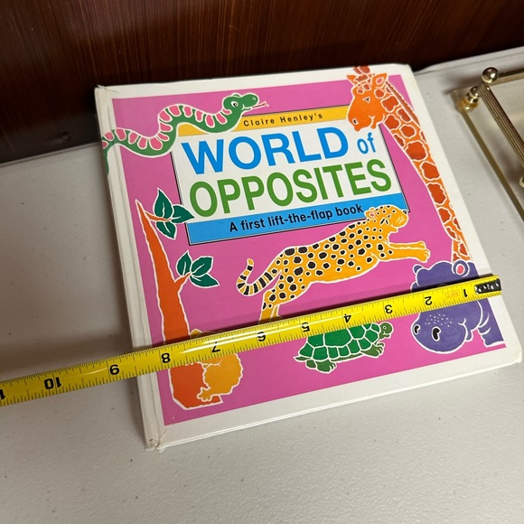 World of Opposites book by Claire Henley - Picture 13 of 15